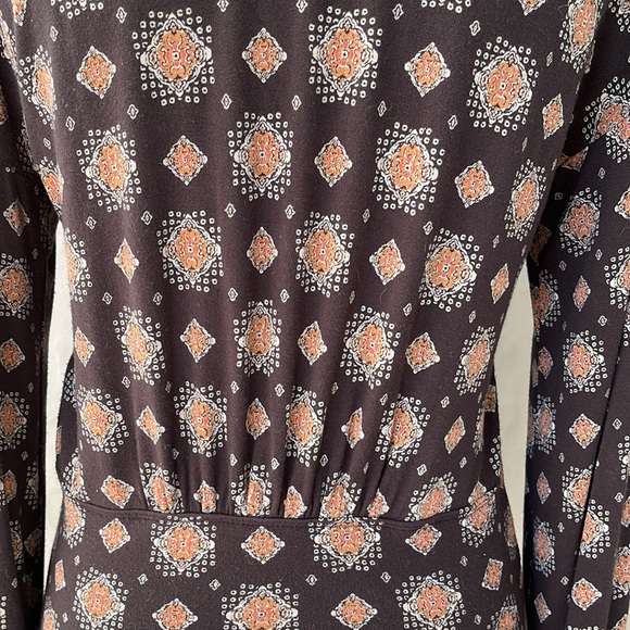 Free People Free People Sydney Printed Top M V Neck Blousy Sleeves Tile Print M - Picture 6 of 9